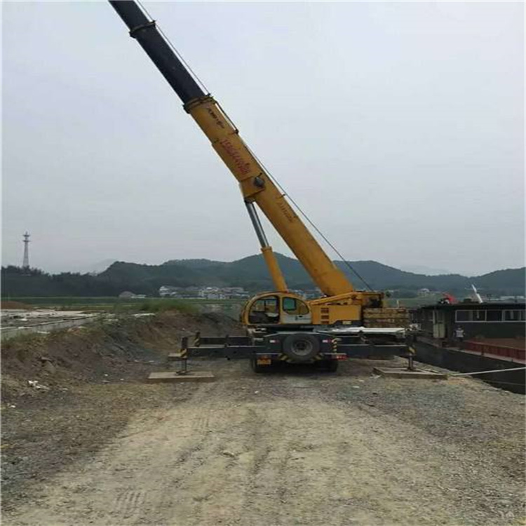 芝罘重型吊车租赁费用